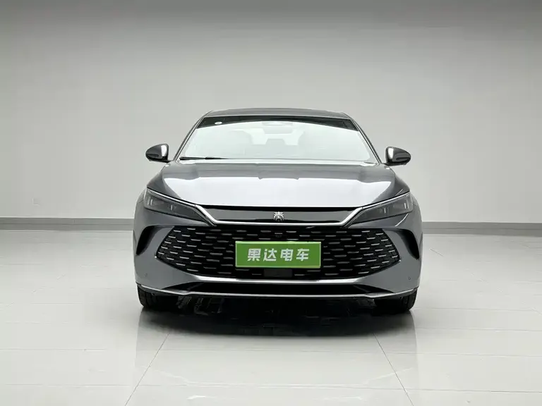 BYD Qin L DM-i 120 KM Outstanding