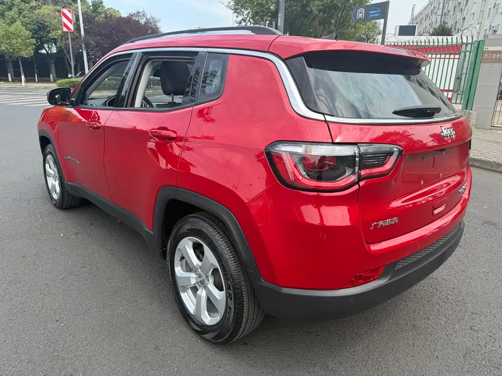 Compass 200 T Auto Home Enjoyment
