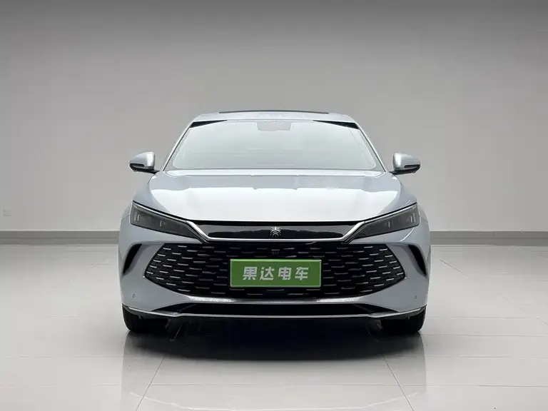 BYD Qin L DM-i 120 KM Leading