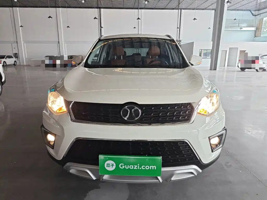 Senova X35 1.5 L Manual Luxury