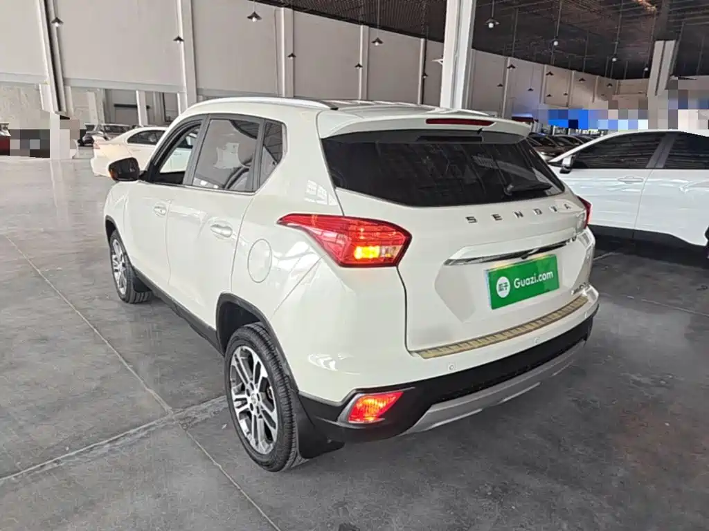 Senova X35 1.5 L Manual Luxury