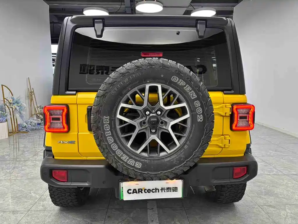 Wrangler NEV 4-door 2.0 T 4 xe Sahara