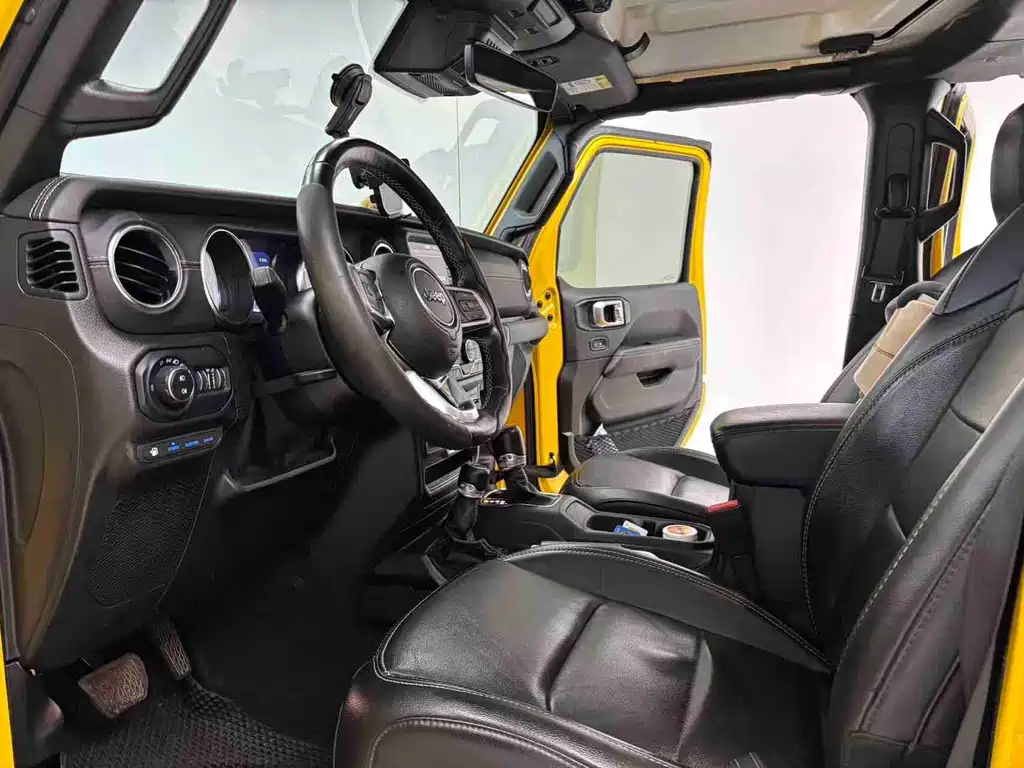 Wrangler NEV 4-door 2.0 T 4 xe Sahara