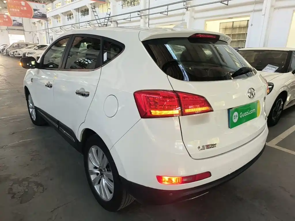 Refine S5 1.5 T Auto Luxury