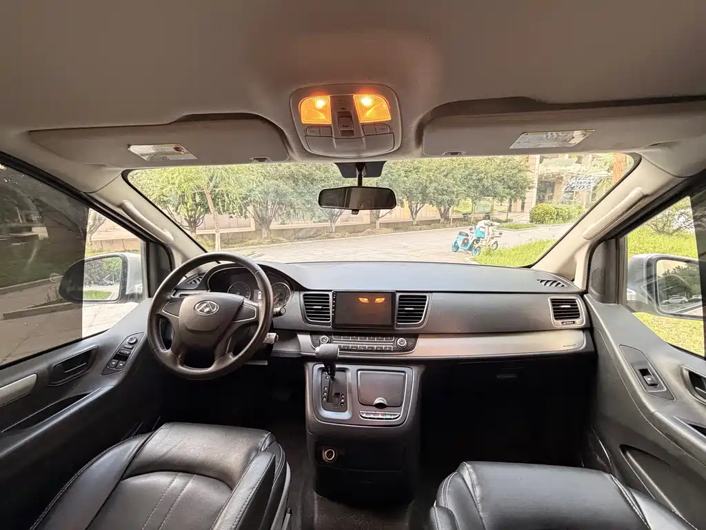 Maxus G10 PLUS 2.0 T Auto Executive