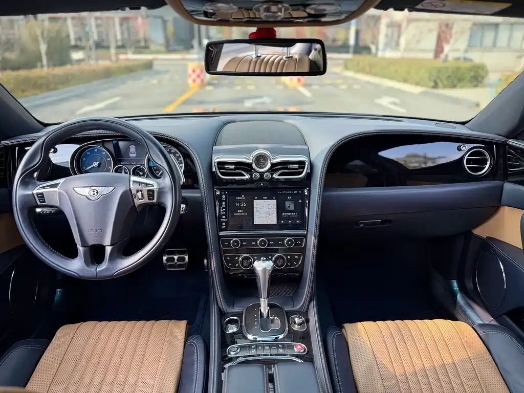 Flying Spur 4.0 T V8 S Standard