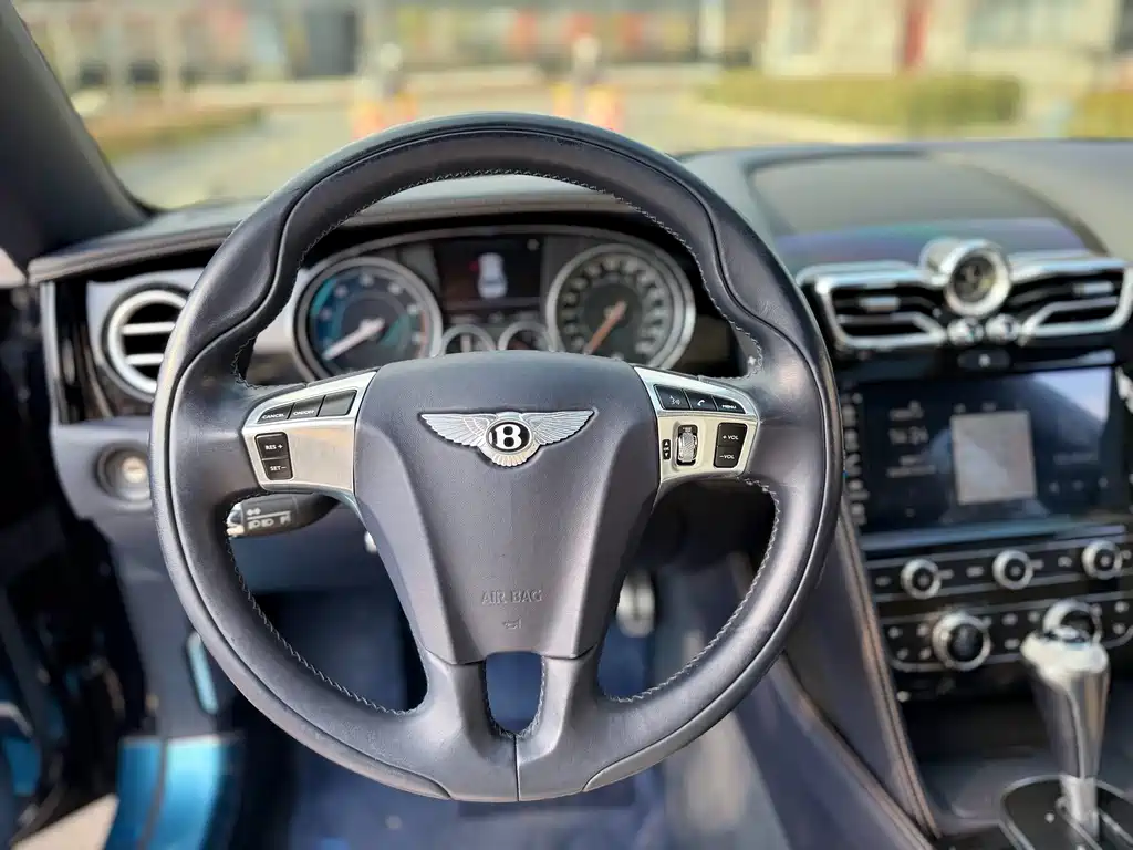 Flying Spur 4.0 T V8 S Standard