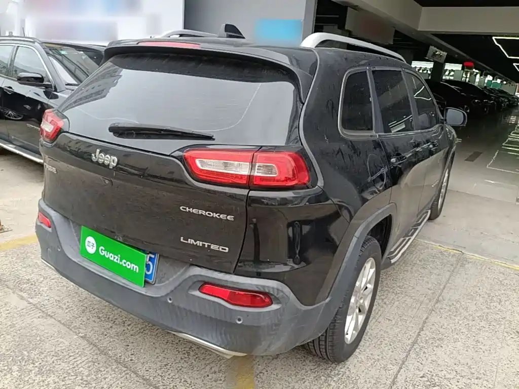 Cherokee 2.4 L Leading Intelligent