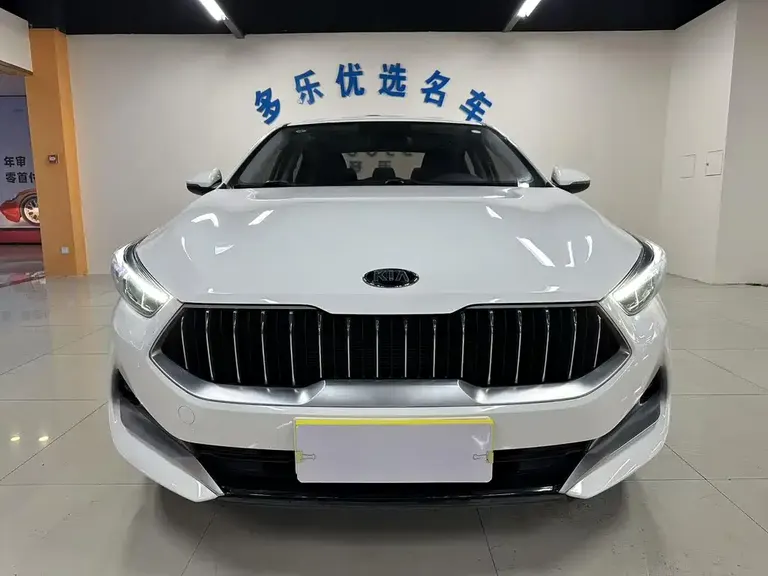 Kia K3 1.5 L CVT Fashion