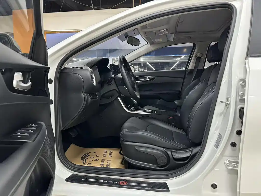 Kia K3 1.5 L CVT Fashion