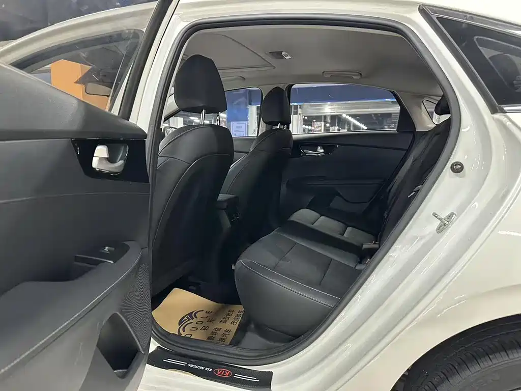 Kia K3 1.5 L CVT Fashion