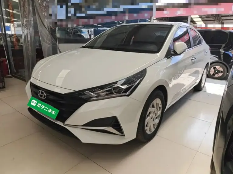 Hyundai Verna 1.4 L CVT GLS Cool