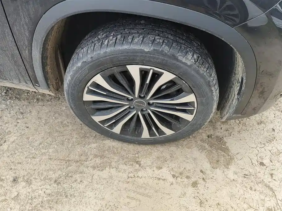 Exeed Lingyun 300 T 2 WD Stellar