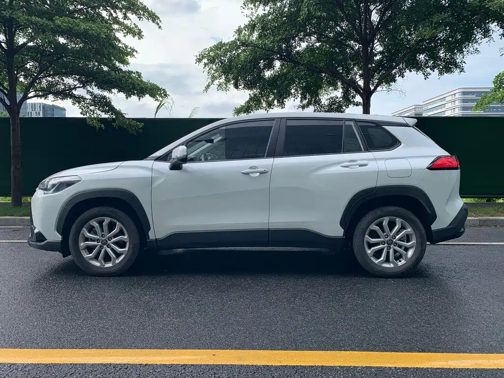 Frontlander 2.0 L CVT Elite plus