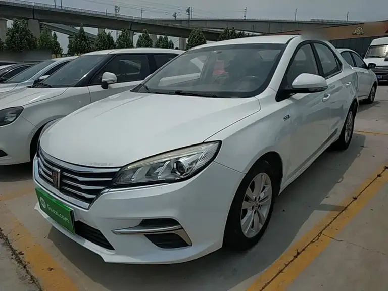 Roewe 360 PLUS 1.5 L Manual Luxury