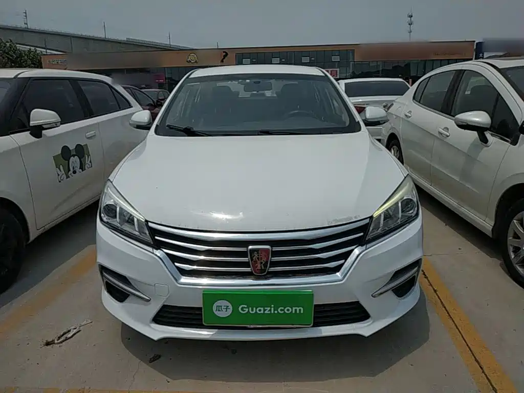 Roewe 360 PLUS 1.5 L Manual Luxury