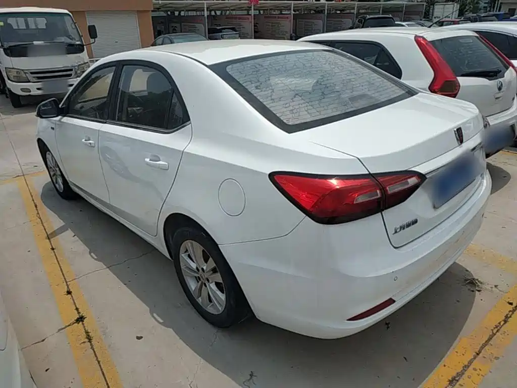 Roewe 360 PLUS 1.5 L Manual Luxury