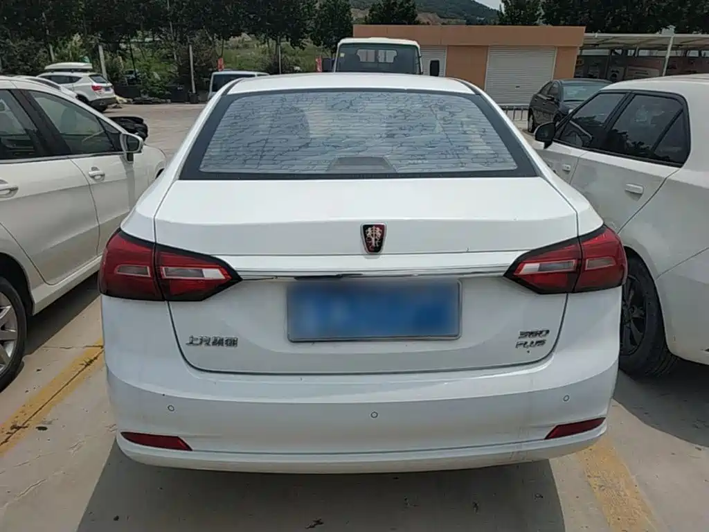 Roewe 360 PLUS 1.5 L Manual Luxury