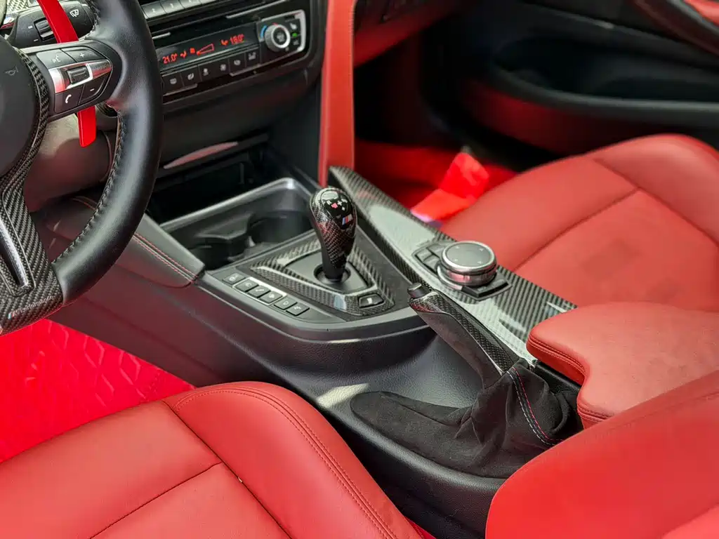 BMW M4 宝马M4 2015款 M4双门轿跑车 MT