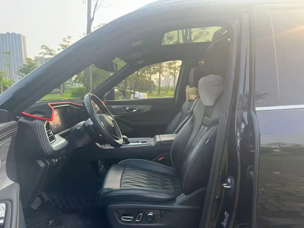 GAC Trumpchi GS8 Navigator Series 2.0 TGDI 4 WD Luxury Connected (7-seat)