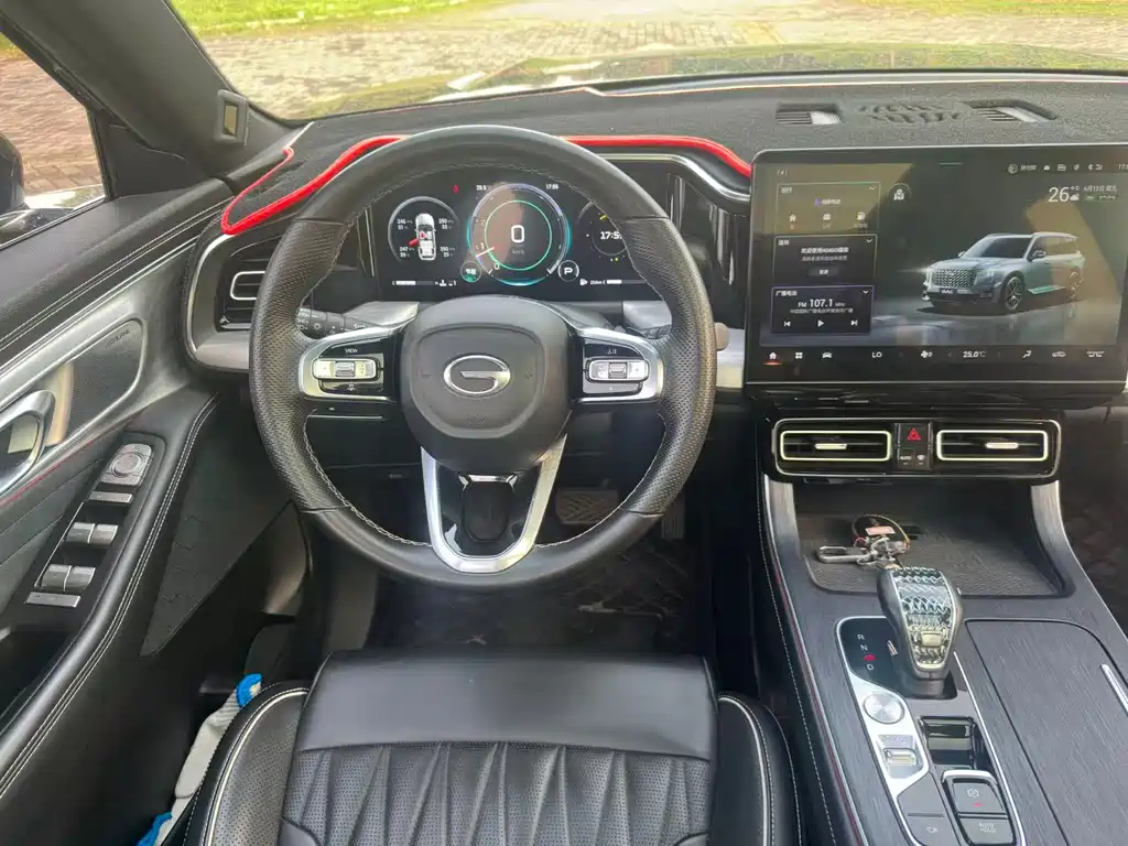 GAC Trumpchi GS8 Navigator Series 2.0 TGDI 4 WD Luxury Connected (7-seat)
