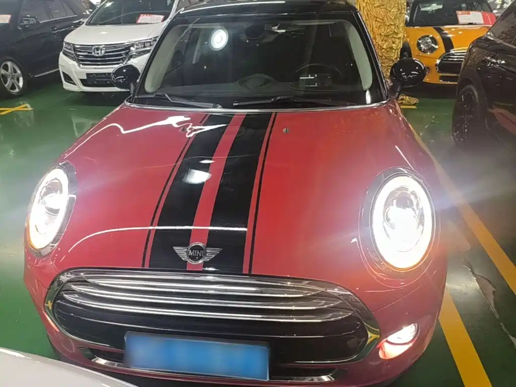 MINI MINI 2016款 1.5 T COOPER 表现派 五门版