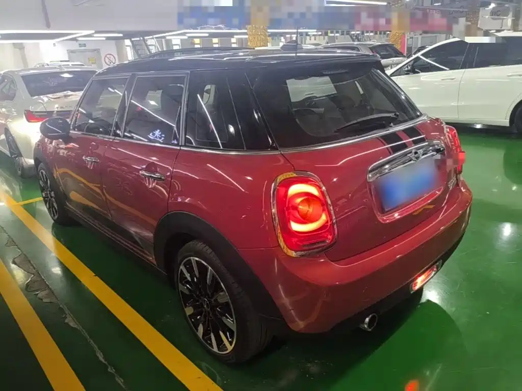 MINI MINI 2016款 1.5 T COOPER 表现派 五门版