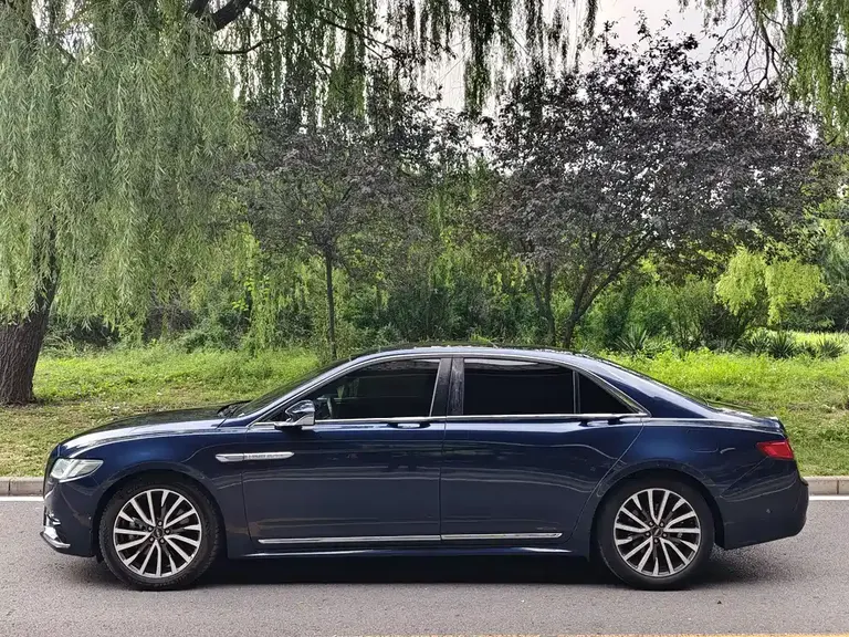 Lincoln Continental 2.0 T 2 WD Honor Shine
