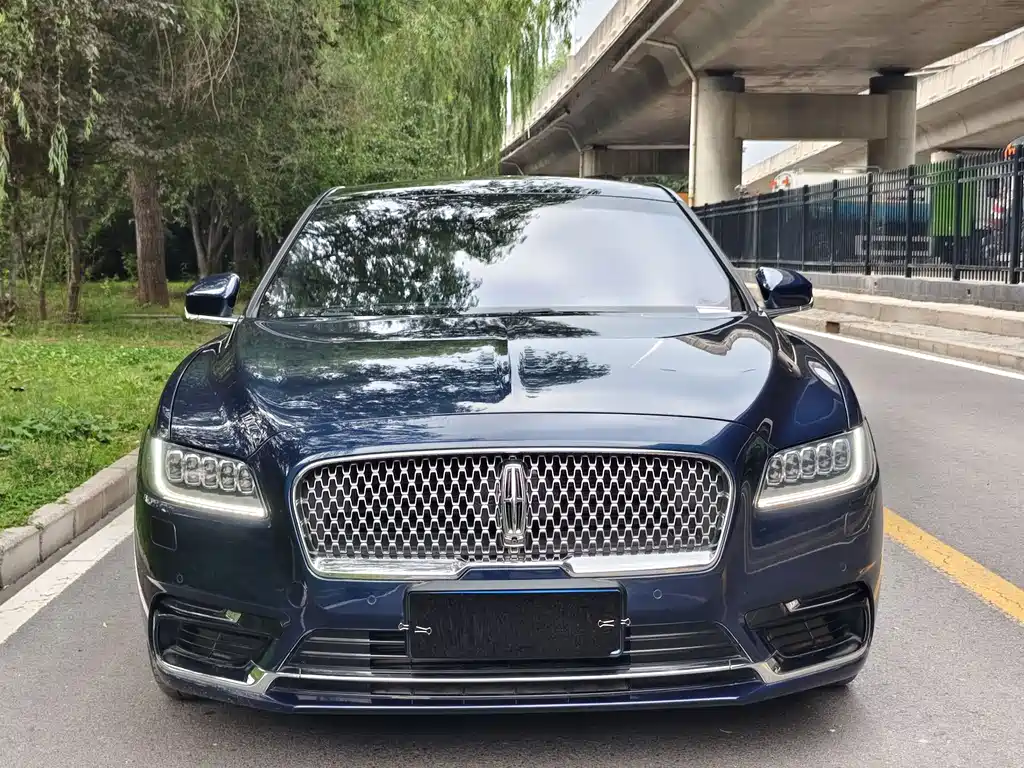 Lincoln Continental 2.0 T 2 WD Honor Shine