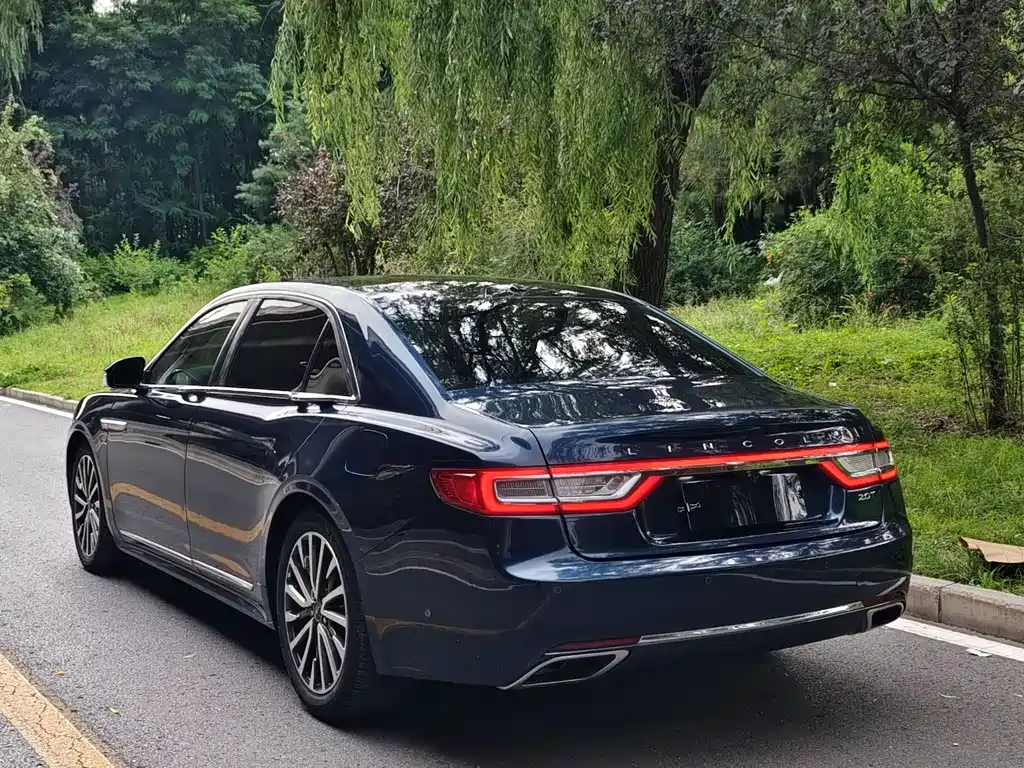 Lincoln Continental 2.0 T 2 WD Honor Shine