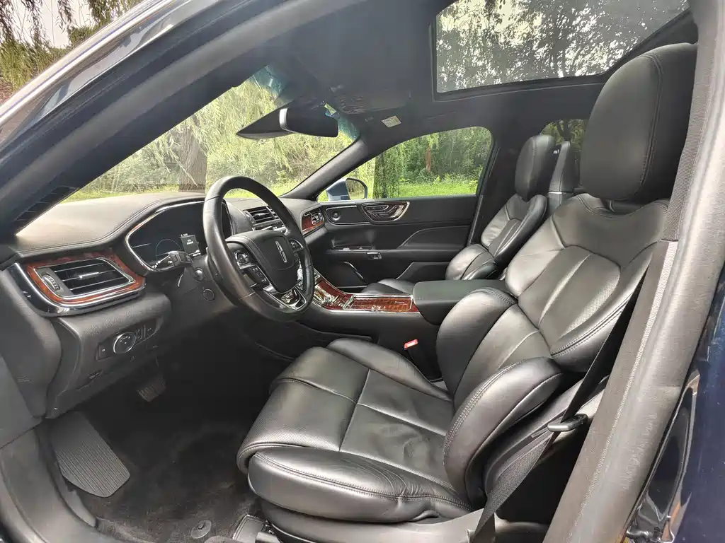 Lincoln Continental 2.0 T 2 WD Honor Shine