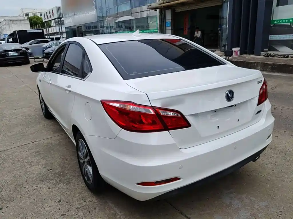 Eado 1.6 L Manual Style
