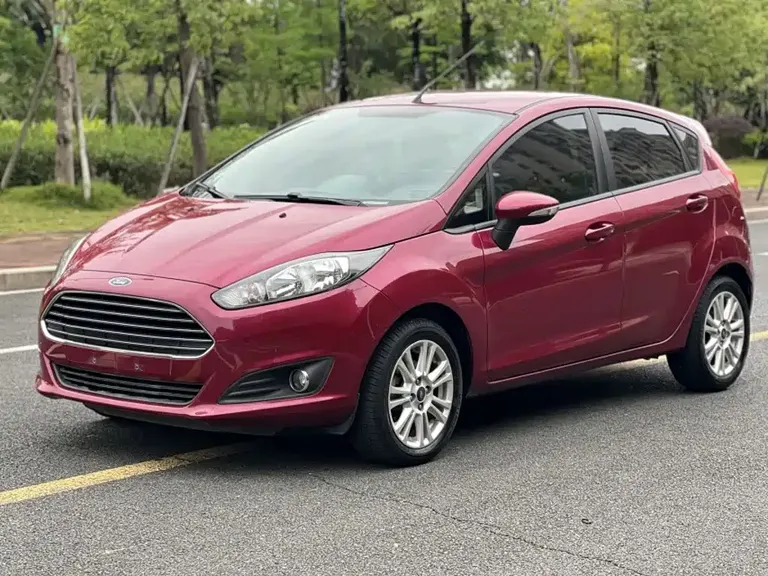 Ford Fiesta Hatchback 1.5 L Auto Fashion