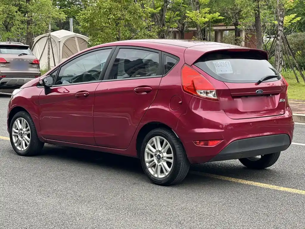 Fiesta Hatchback 1.5 L Auto Fashion