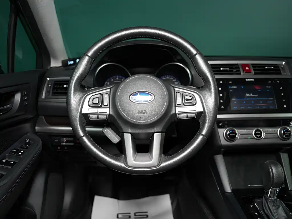 Outback 2.5 i Luxury Navigation