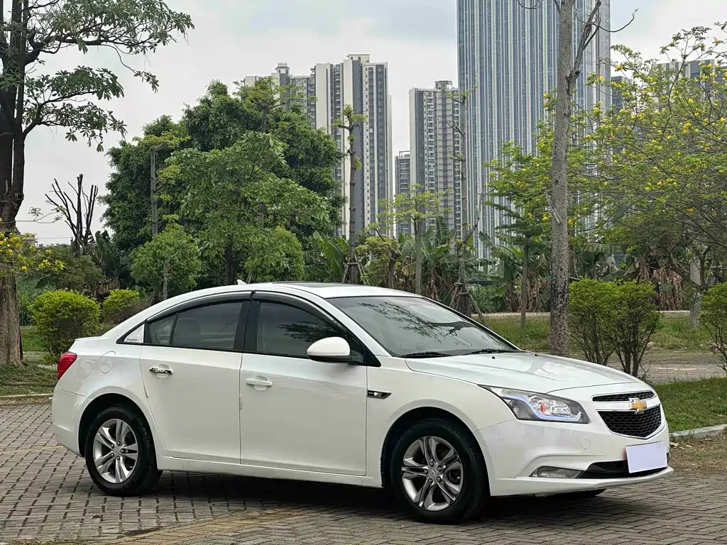 Cruze 1.5 L Classic SE AT