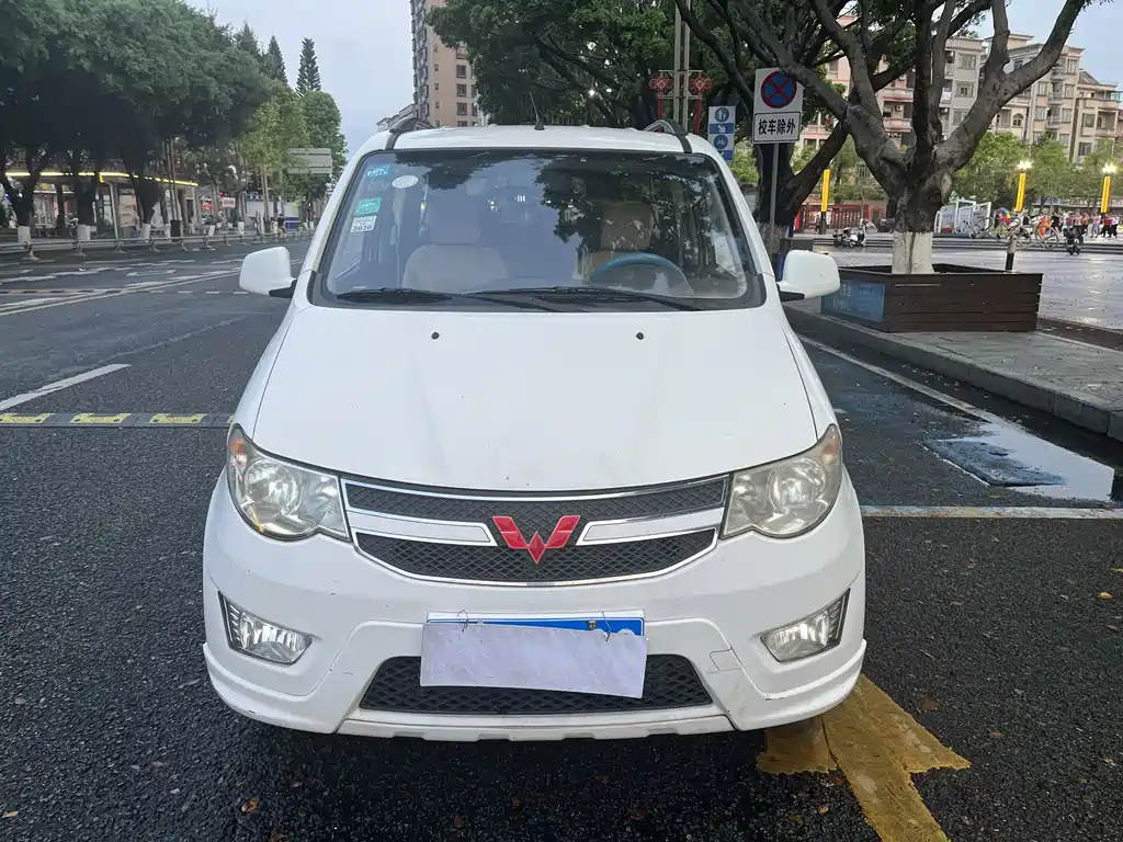 Wuling Hongguang 1.5 L S Standard