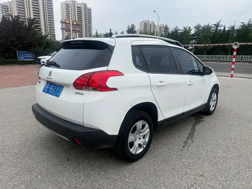 Peugeot 2008 2015 1.6 L Auto