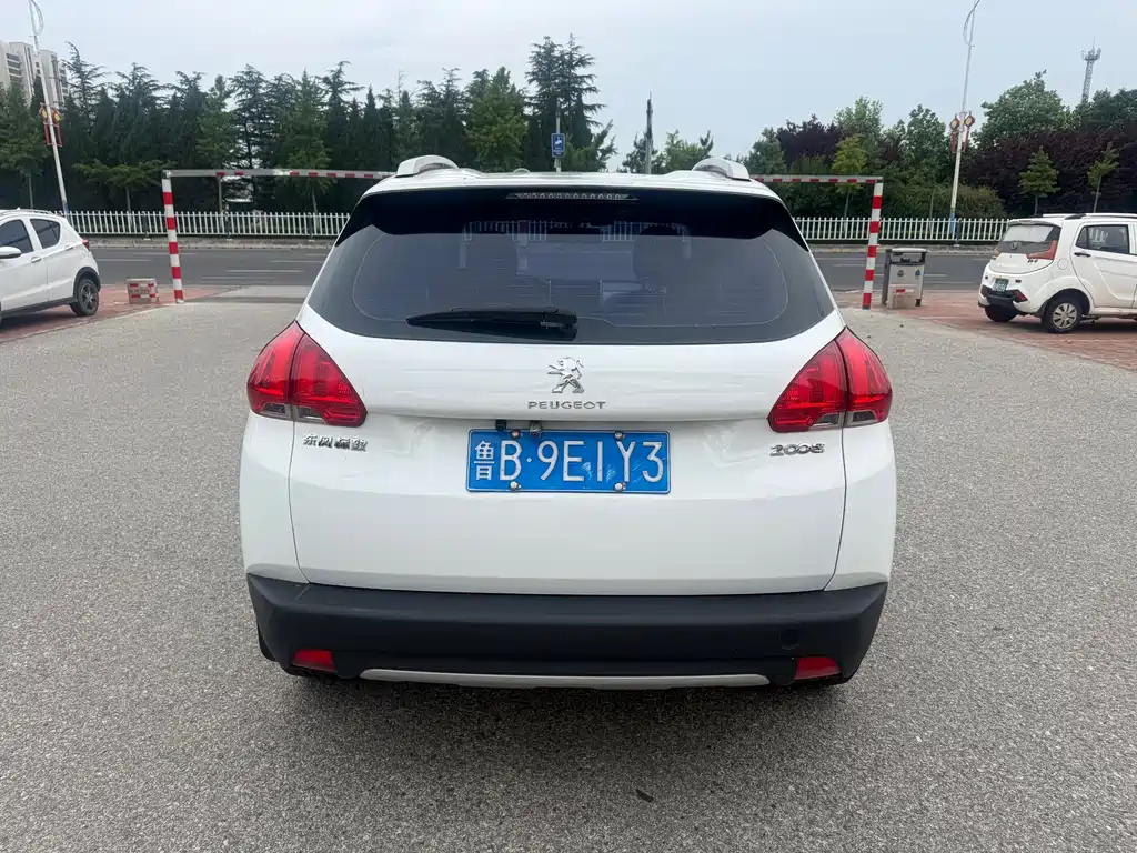 Peugeot 2008 2015 1.6 L Auto