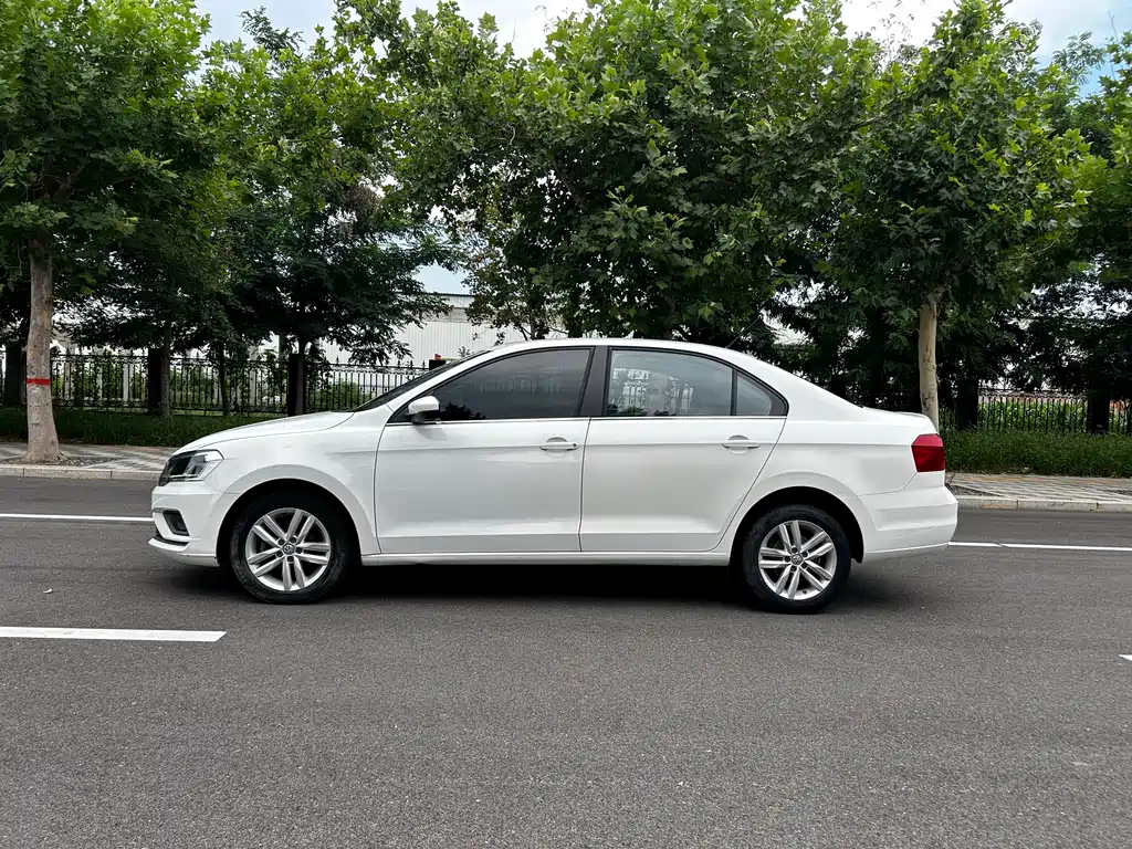 Jetta 捷达 2017款 1.5 L 自动豪华型