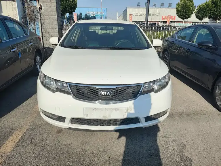 Kia Forte 福瑞迪 2012款 1.6 L MT GLS 纪念版