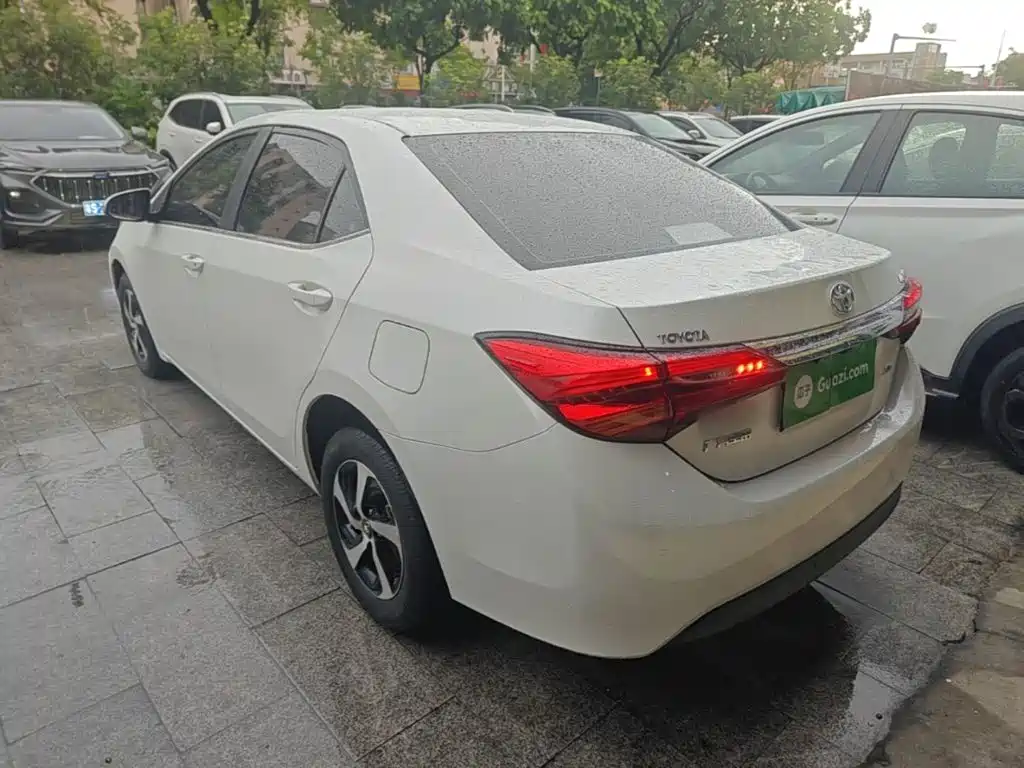 Levin Facelift 185 T CVT Elite CN-VI