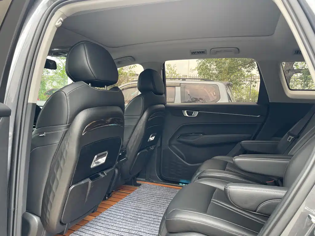 Wuling Victory 280 T 1.5 T CVT Flagship
