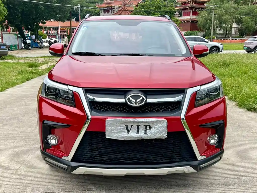 BAIC Huansu S5 1.3 T CVT Luxury