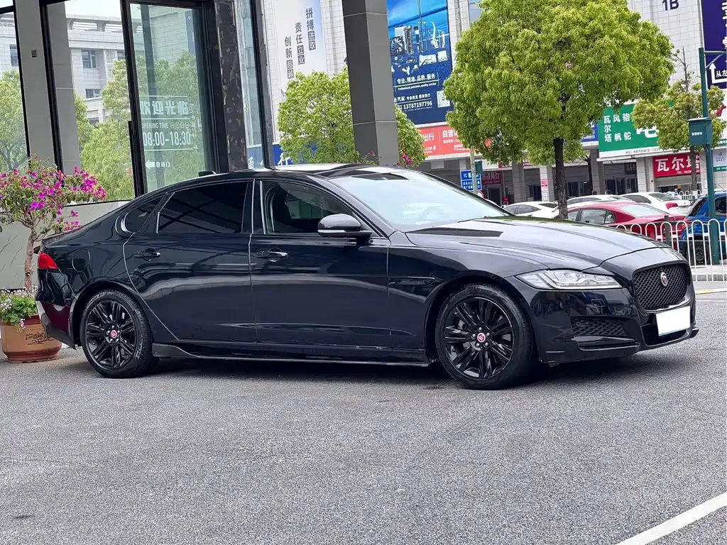 Jaguar XFL XFL 3.0 SC 340 PS Opulent