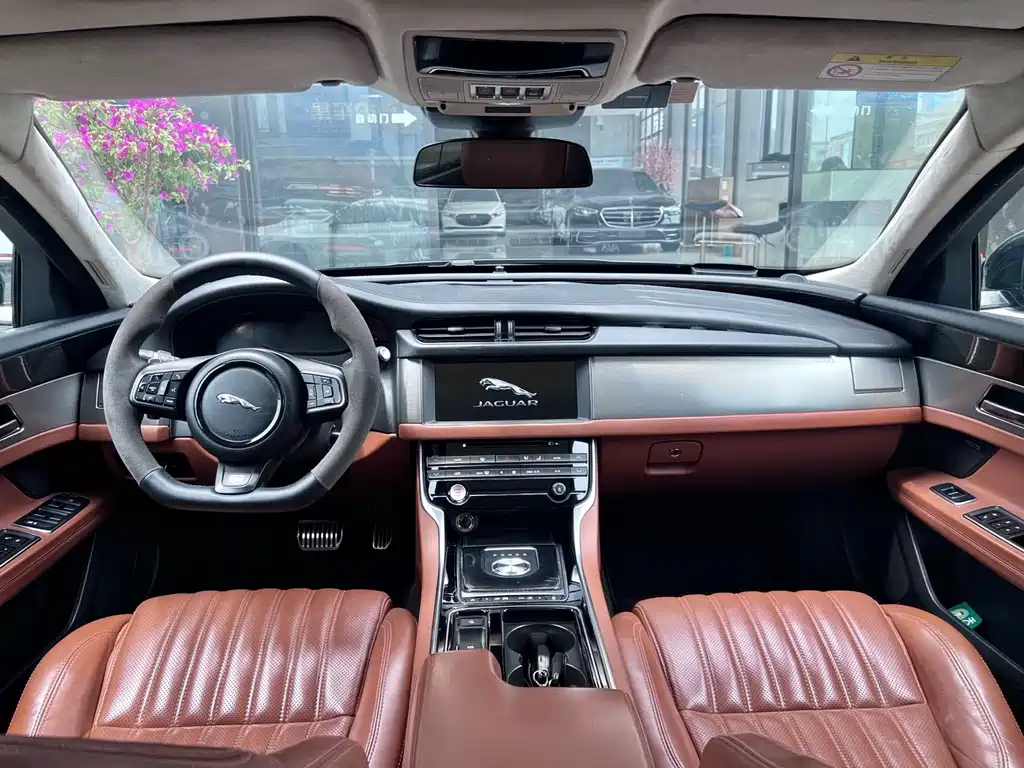 Jaguar XFL XFL 3.0 SC 340 PS Opulent