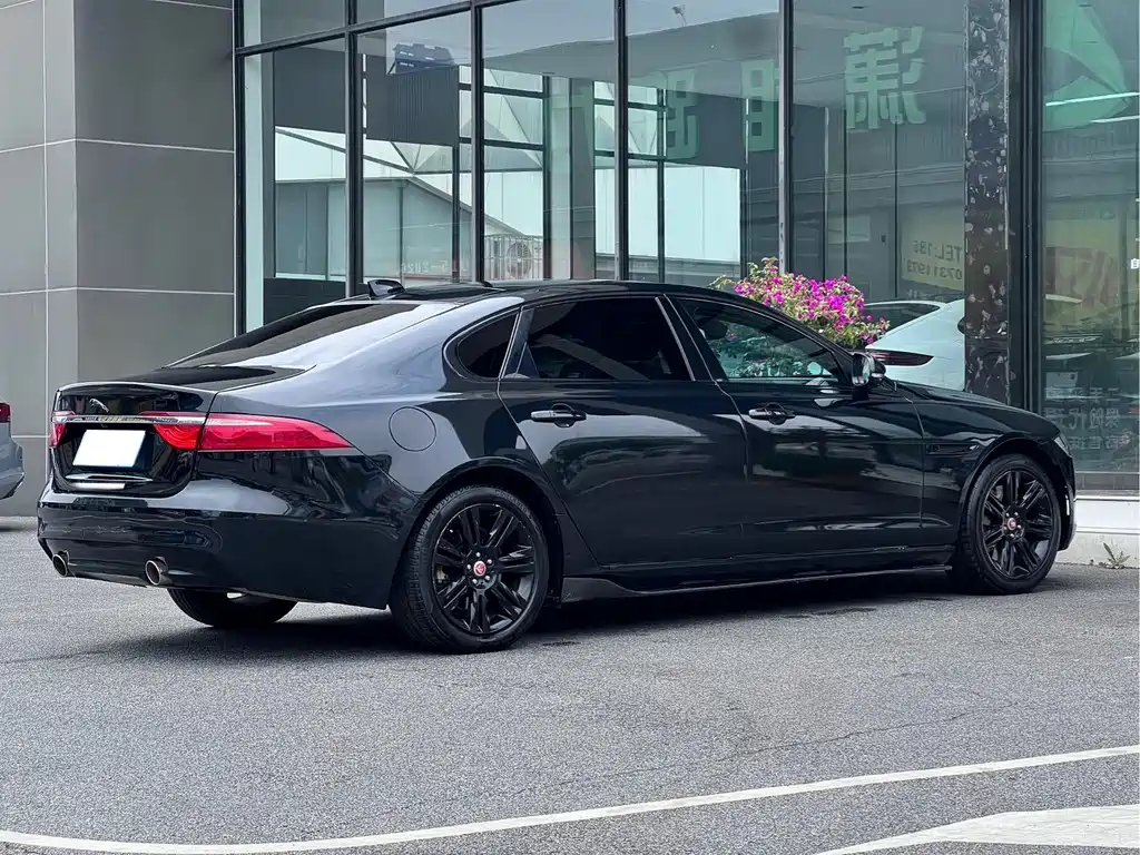 Jaguar XFL XFL 3.0 SC 340 PS Opulent