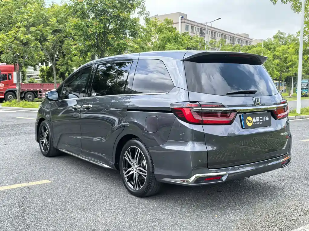 Odyssey 2.0 L e:HEV Sharp· Shine Enjoyment