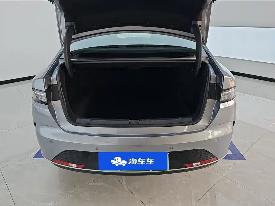 Destroyer 05 Glory DM-i 55 KM Luxury