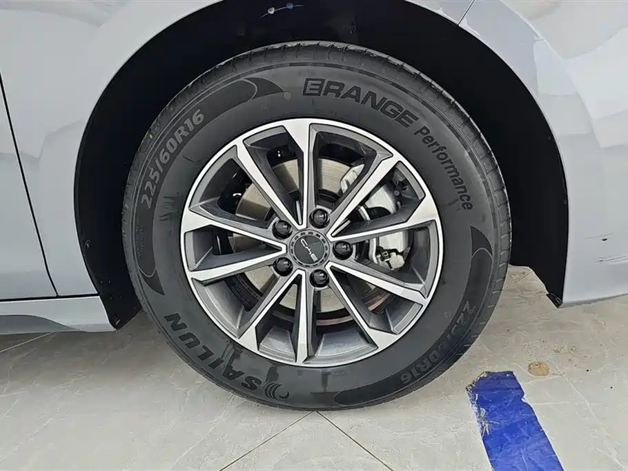 Destroyer 05 Glory DM-i 55 KM Luxury